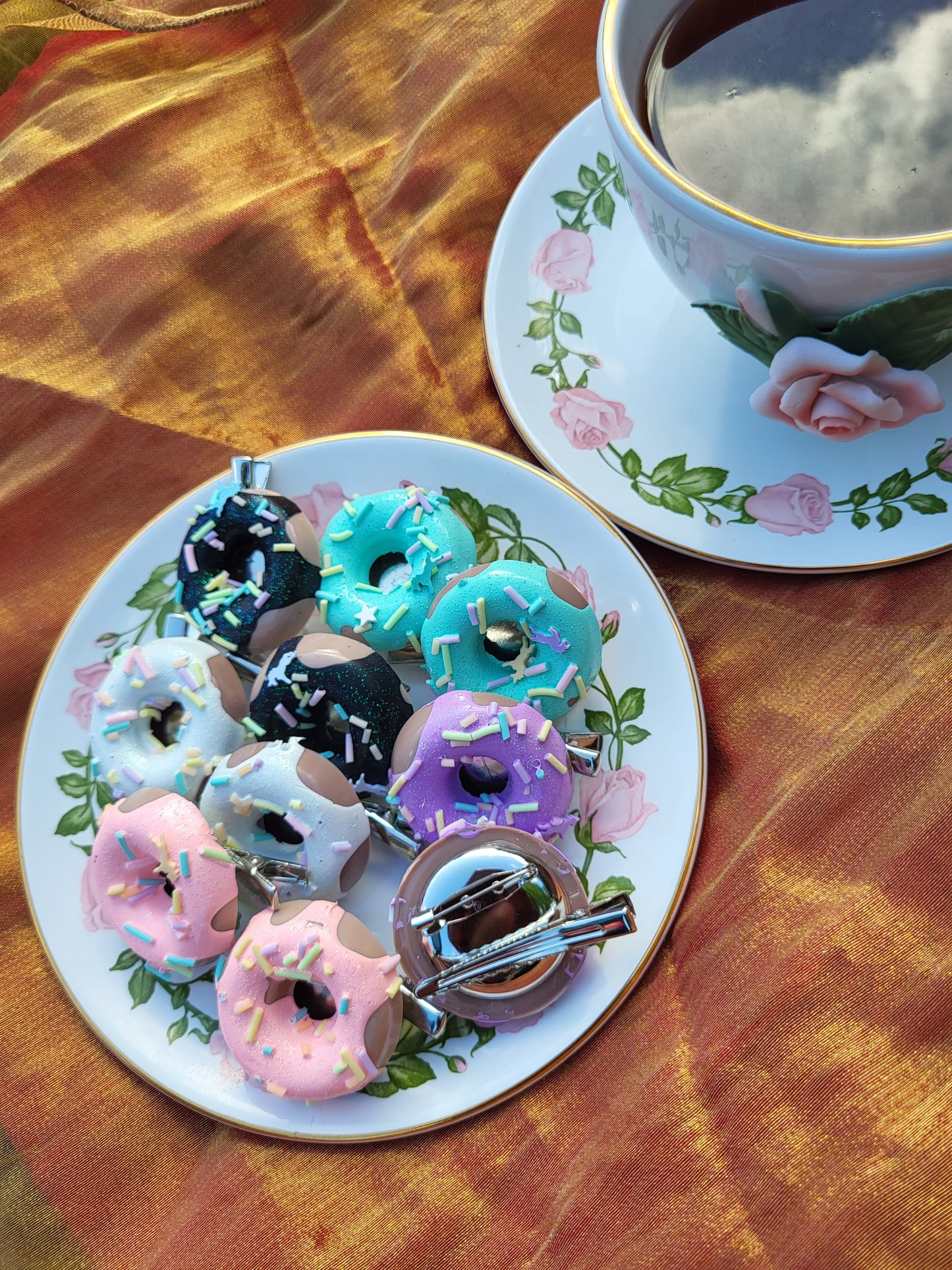 Donut hairclip (mini pair)