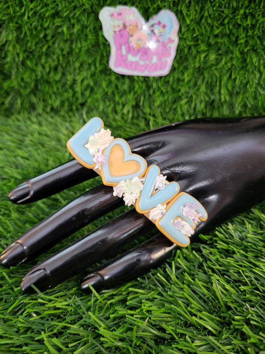 Spring L.O.V.E Ring