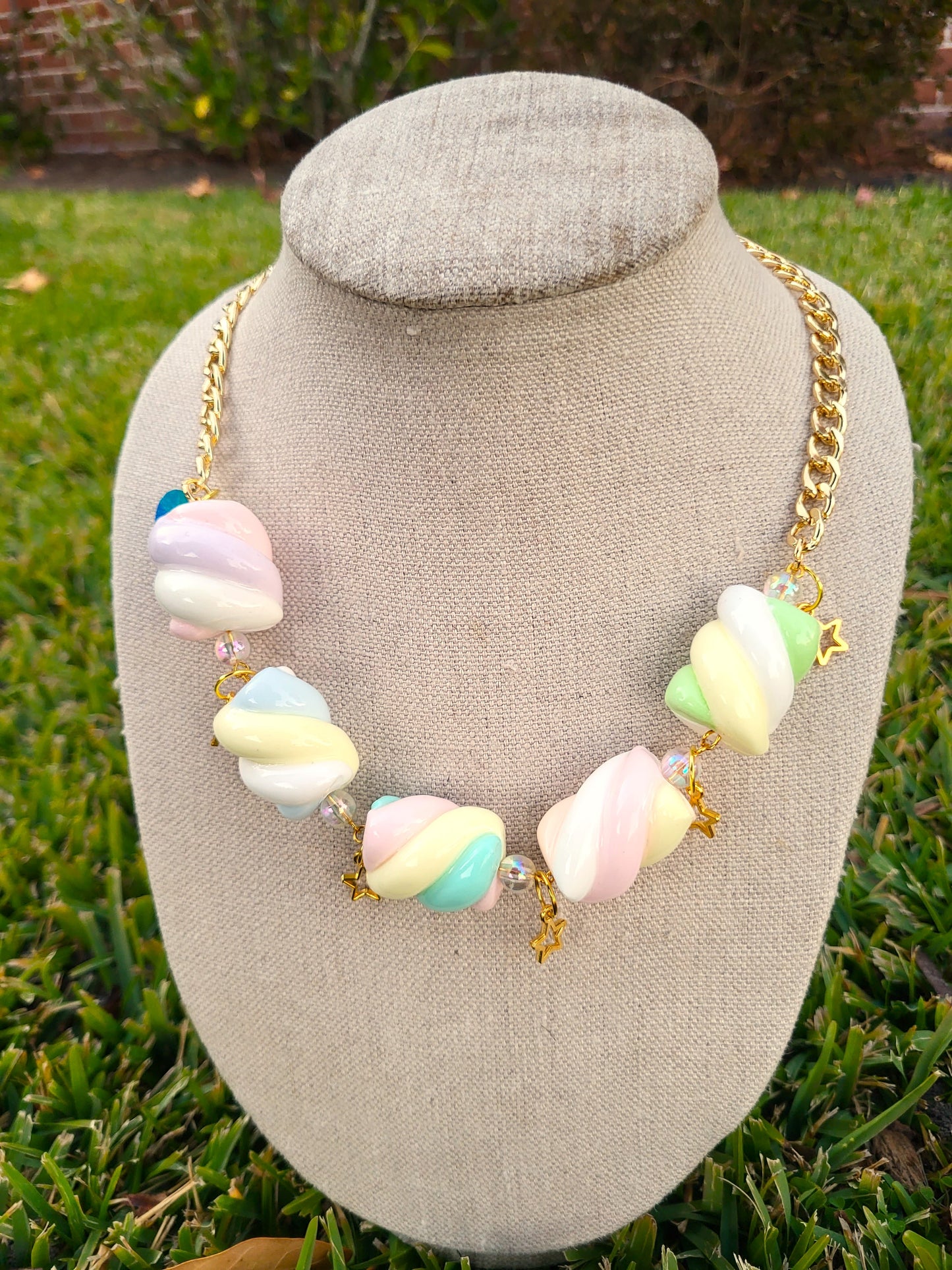 Mashmallow twist necklace