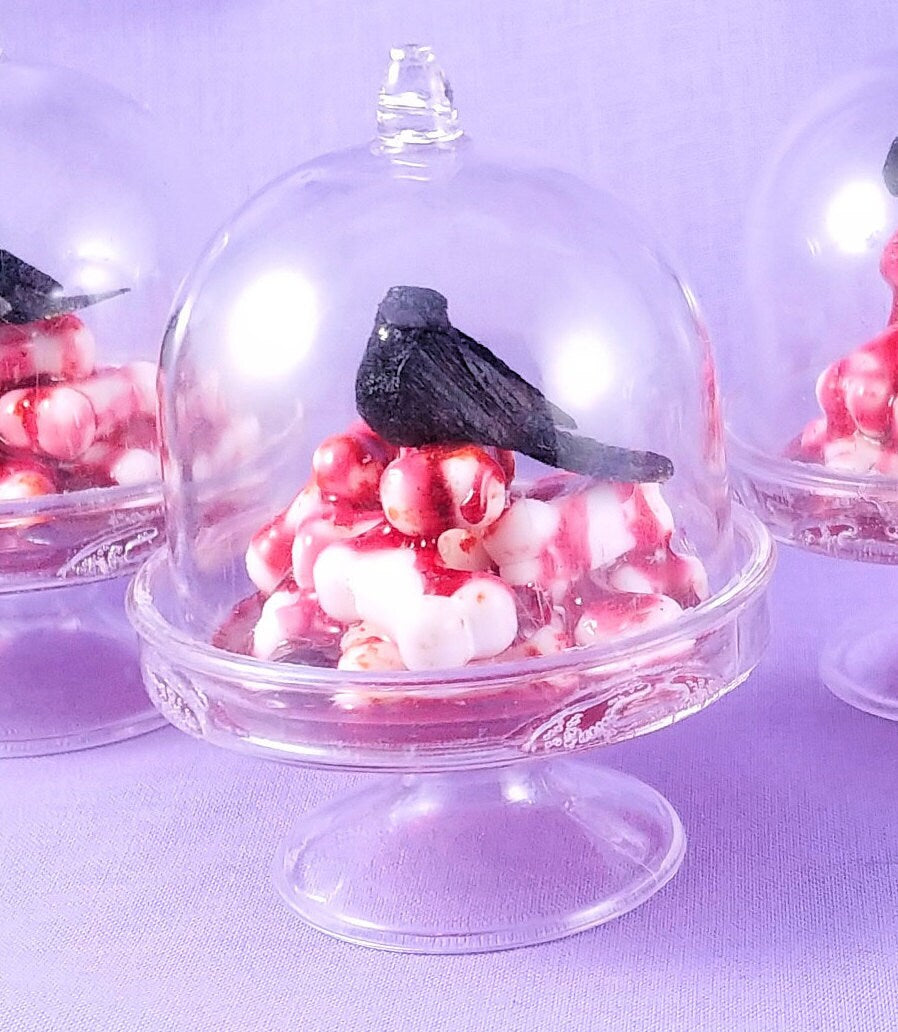 The boys bone pile dome necklace.