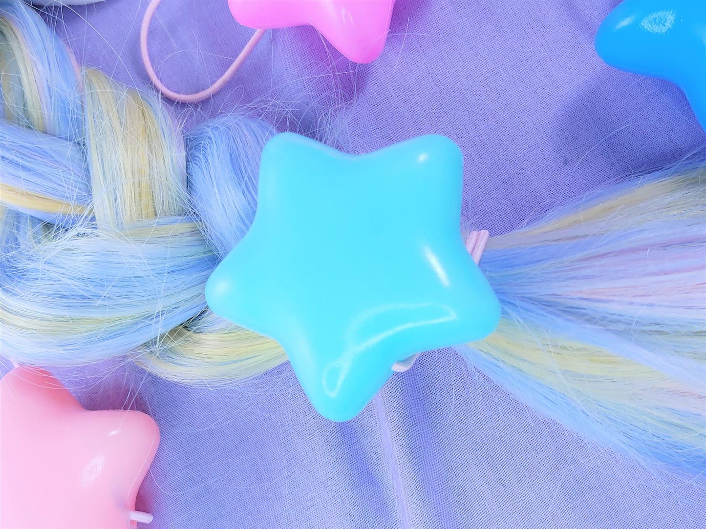 Puffy star hair tie